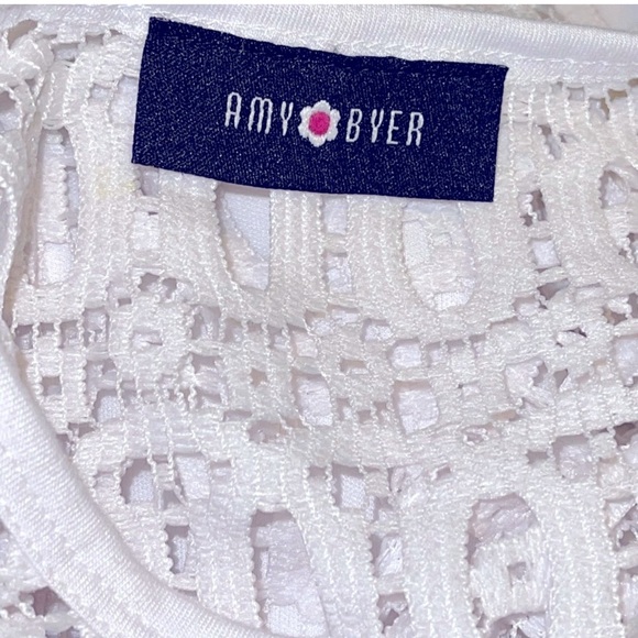 AMY BYER GIRLS BLOUSE WHITE SHORT SLEEVES EMBROIDERED LINED TIED TO SIDE SIZE 6 - Picture 7 of 8